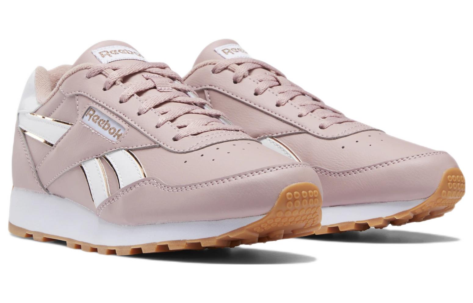 Lookbook (W) Reebok Rewind Run ''Smokey Rose'' Dames Sneakers GW1925