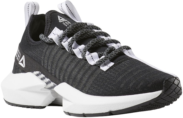 (W) Reebok Sole Fury 'Hitam' DV4485 Lookbook (W) Reebok Sole Fury 'Hitam' DV4485