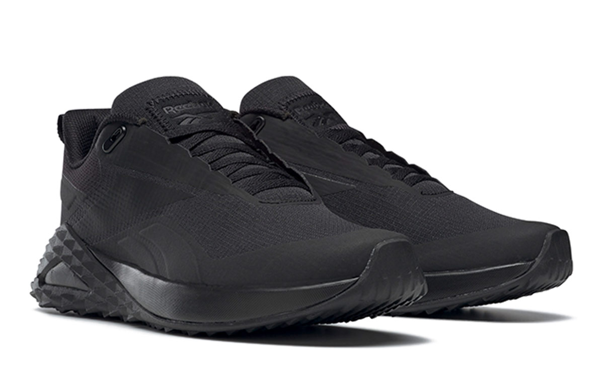 Lookbook (W) Reebok Trail Cruiser ''Zwart Grijs Metallic'' FU8839