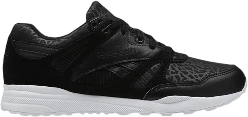 reebok-ventilator-gallery-2-black-white-wmns