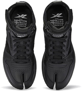 (女性)Reebok x Maison Margiela 經典高筒T字型皮革運動鞋「黑色」 S39WS0099-P4241-T8013 Shop (女性)Reebok x Maison Margiela 經典高筒T字型皮革運動鞋「黑色」 S39WS0099-P4241-T8013