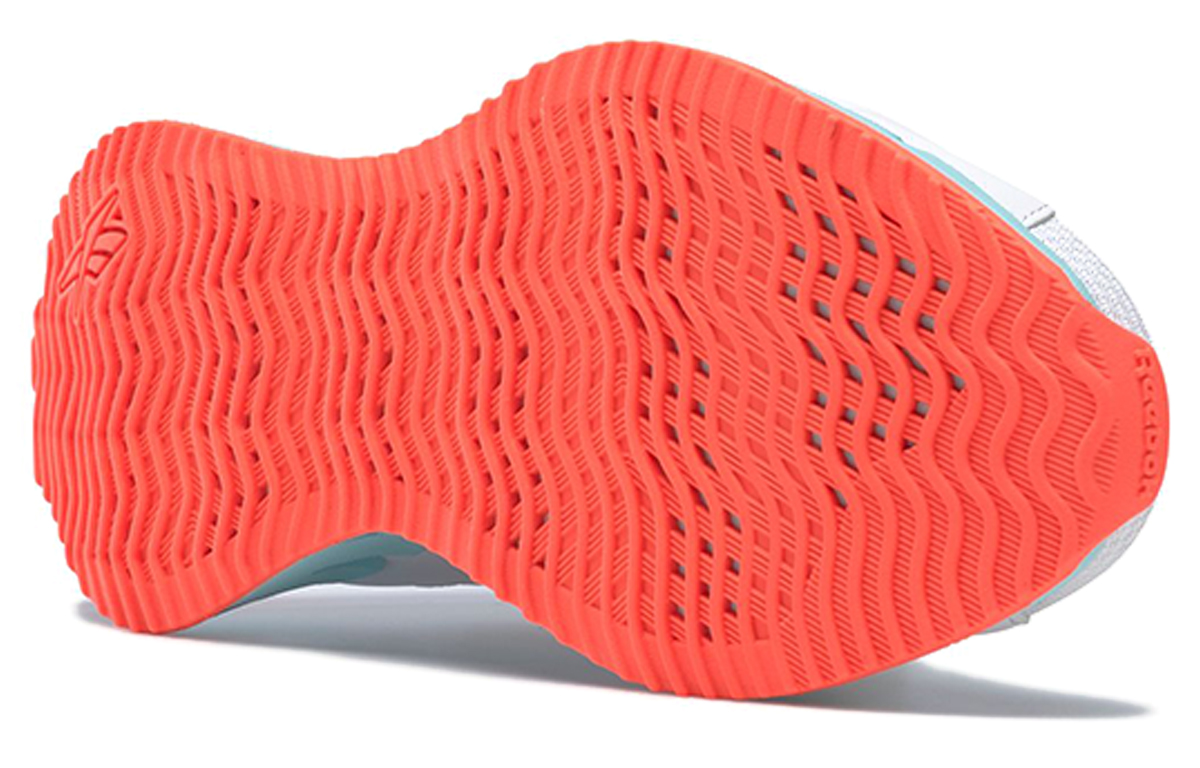 Details for (W) Reebok Zig Dynamica ''Weiß Digital Glow'' FX1101