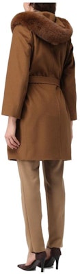 (W) ''Kot Coklat Mid-Length ''S Max Mara dengan Kolar Bulu & Pinggang Bertali''. 236016203306-056 Lookbook (W) ''Kot Coklat Mid-Length ''S Max Mara dengan Kolar Bulu & Pinggang Bertali''. 236016203306-056