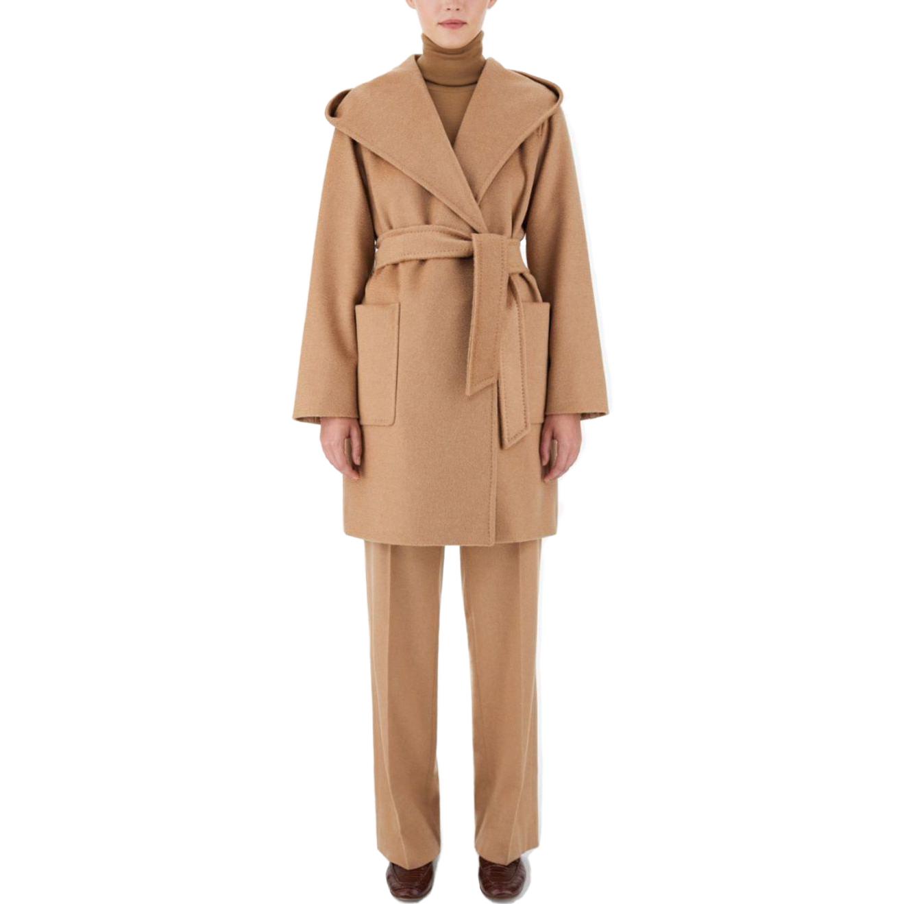 Lookbook (W) Abrigo Medio con Capucha y Cinturón Color Camel de ''S Max Mara. 1016183306001-RIALTO