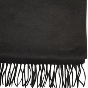 (W) Bufanda Negra de Cachemira con Flecos ''S Max Mara MaxMara. 2424546331600BACI006 Shop (W) Bufanda Negra de Cachemira con Flecos ''S Max Mara MaxMara. 2424546331600BACI006