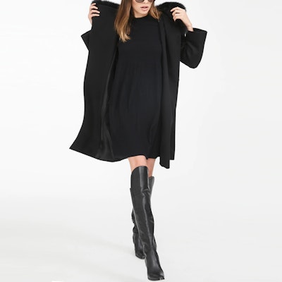 (W) ''エス マックスマーラ スタジオ マンゴー シリーズ ブラックコート フード付きファー襟'' 6016131906013-MANGO Lookbook (W) ''エス マックスマーラ スタジオ マンゴー シリーズ ブラックコート フード付きファー襟'' 6016131906013-MANGO