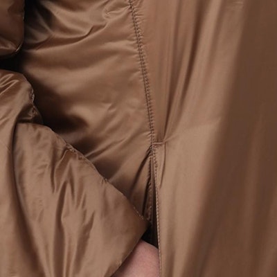 (W) ''Max Mara The Cube'' Jaket Hoodie Zip-Up Coklat Pejal 2429486024600-051 Sizing (W) ''Max Mara The Cube'' Jaket Hoodie Zip-Up Coklat Pejal 2429486024600-051