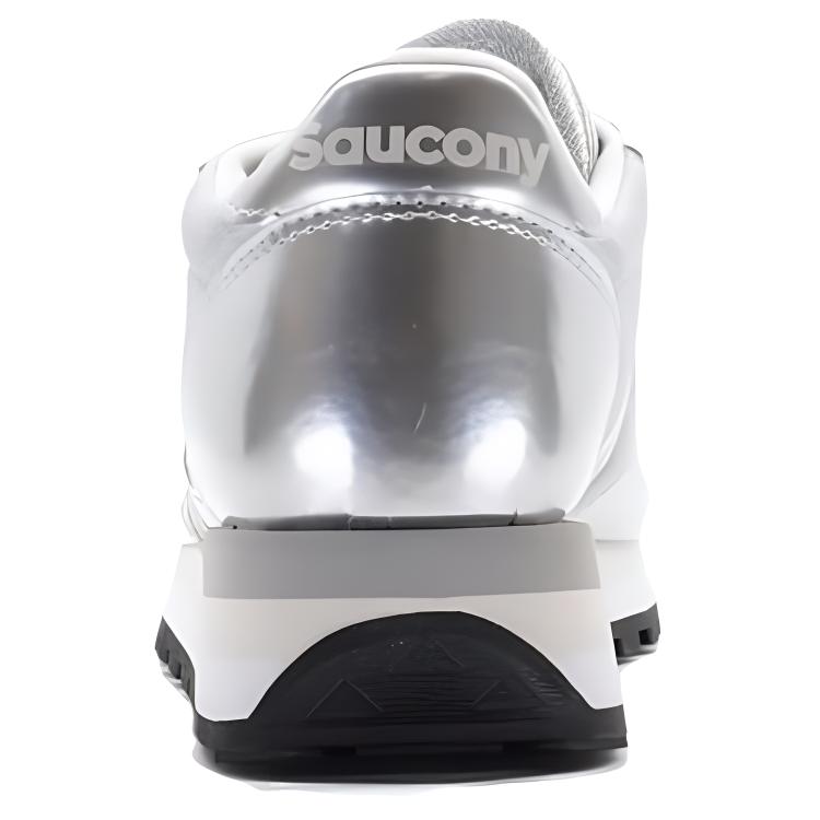 Shop (W) Saucony Jazz Triple ''Beige'' Sneaker S60530-33