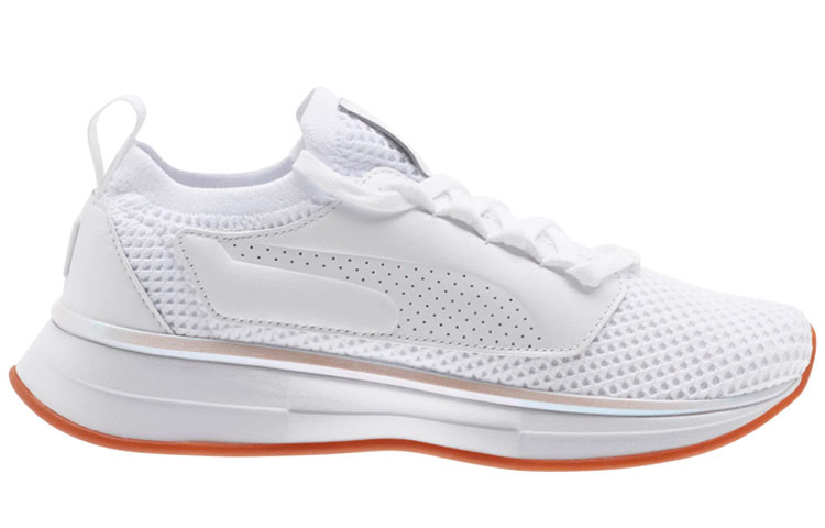 Order (W) Selena Gomez x Puma Sepatu Lari 'Putih' 192931-01