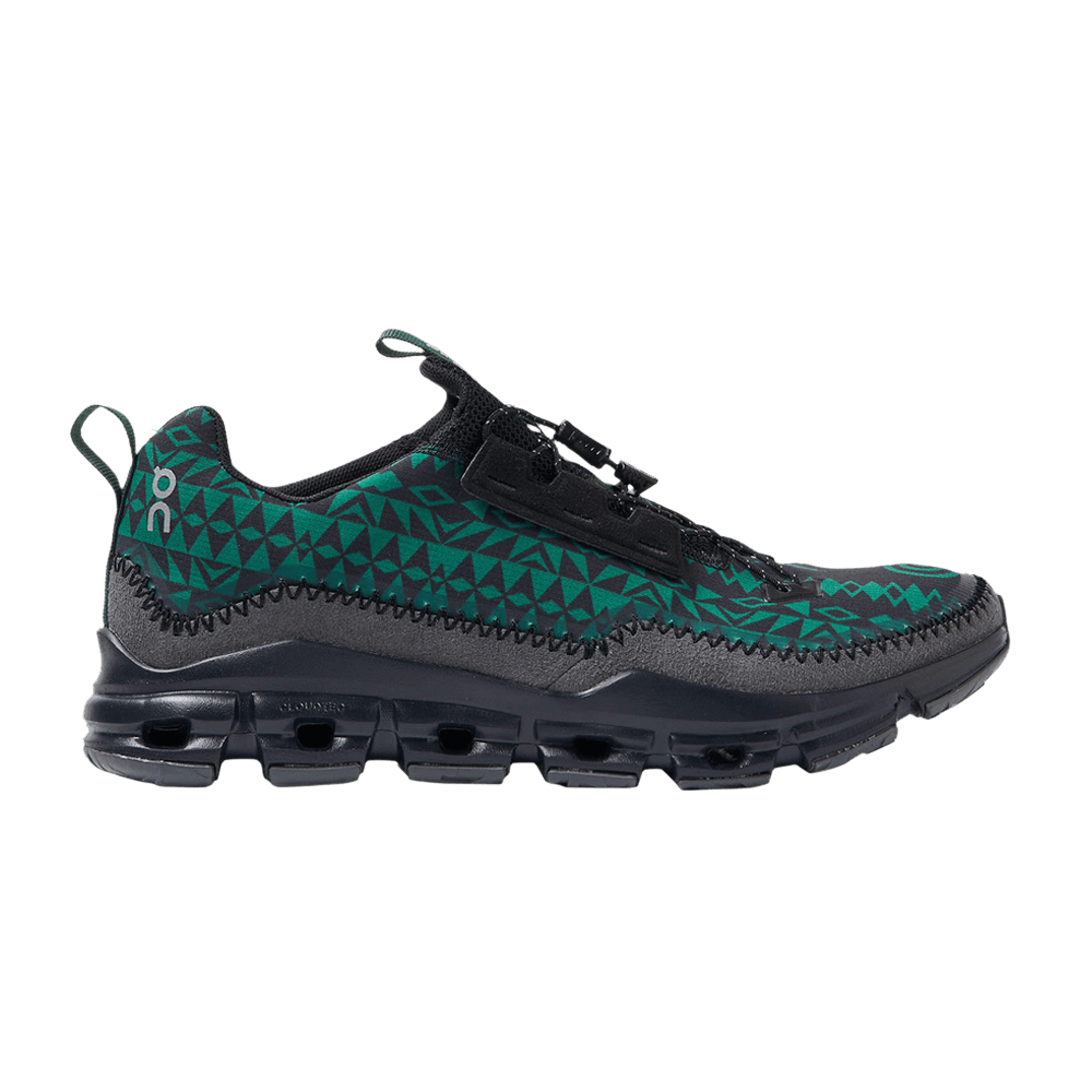 (Women)  SOUTH2 WEST8 x On Cloudaway 'Nepenthes - Black Evergreen'  92-98186