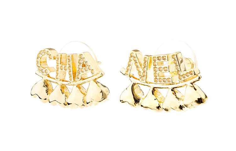 Lookbook (Women) [Spring Summer '23] CHANEL Classic Logo Crystal Gold Metal Stud Earrings for Women ABA271-B10486-NN007