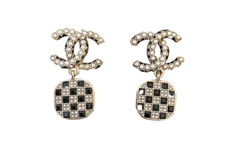 Buy (Women) [SS22] CHANEL Casual Black & White Checkerboard Pearl Logo Earrings Silver AB6560-B06135-ND170