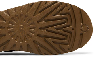 Details for (W) UGG Classic Mini II Stivale Marrone Castagno 1016222-CHE