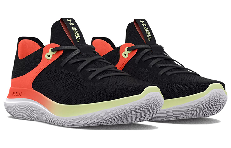 Lookbook （女性）Under Armour Flow Synchronicity '黑色電橘色' 3024786-001