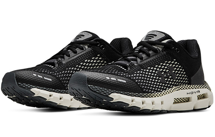 Lookbook (W) Under Armour HOVR Infinite 'Hitam Putih' 3021396-001