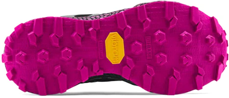 Shop (女性)Under Armour HOVR Machina Off Road '黑色隕石粉' 3023893-001