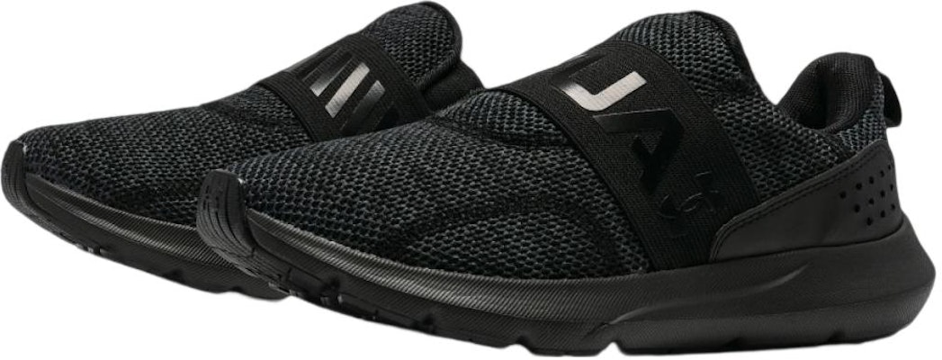 (W) Under Armour Surge 3 Slip 'Triple Black' Hitam Penuh 3026507-002 Lookbook (W) Under Armour Surge 3 Slip 'Triple Black' Hitam Penuh 3026507-002