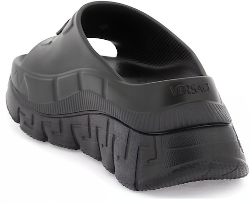 (W) Versace Slide Kain 'Hitam' 1011314-1A08202-1B090 Shop (W) Versace Slide Kain 'Hitam' 1011314-1A08202-1B090