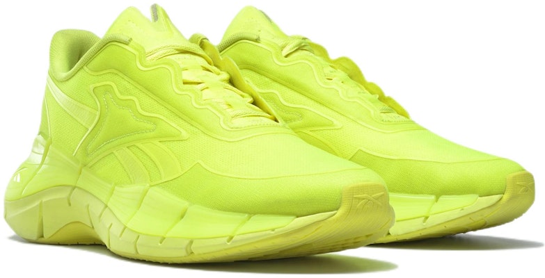 (Women) Victoria Beckham x Reebok Zig Kinetica 'Solar Yellow' GW5381 Lookbook (Women) Victoria Beckham x Reebok Zig Kinetica 'Solar Yellow' GW5381