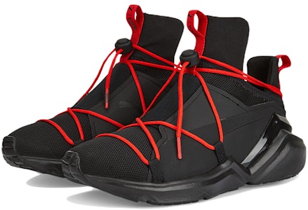 (W) Vogue x Puma Fierce 'Hitam Merah' 385546-01 Lookbook (W) Vogue x Puma Fierce 'Hitam Merah' 385546-01