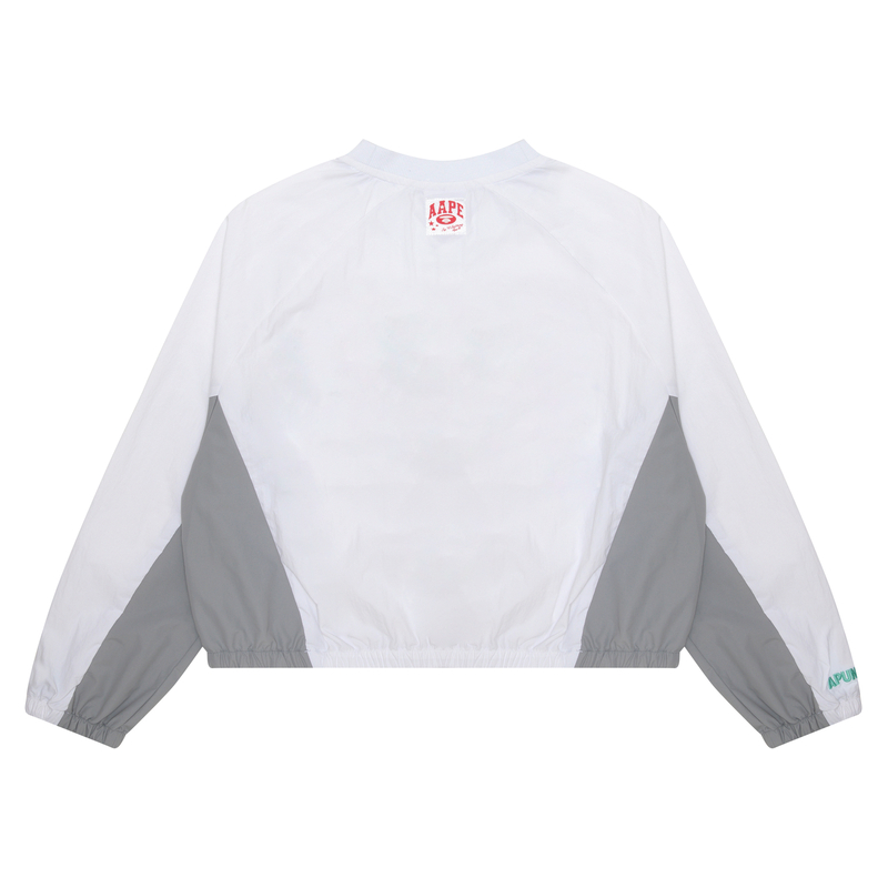 Lookbook (W) AAPE 화이트 브이넥 토끼 그래픽 프린트 풀오버 스웻셔츠. AAPTPW8491XXM