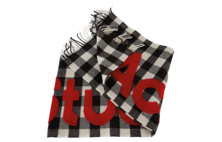 Order (W) Acne Studios Selendang Wol Hitam dengan Huruf Timbul. CA0262DJ3