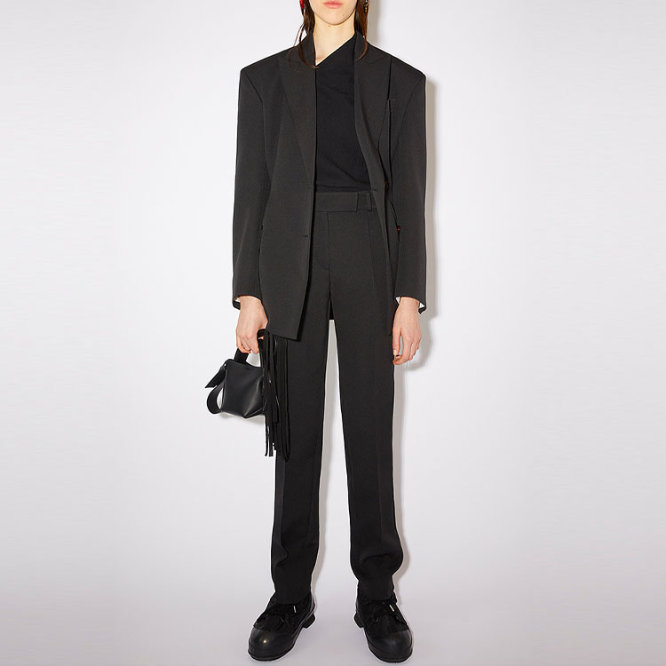 Lookbook (W) Pantalones Rectos de Tiro Alto Acne Studios en Color Sólido. AK0584-900