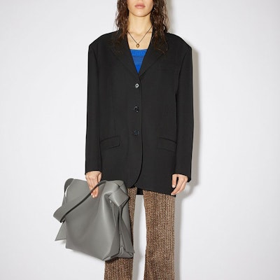 (W) Acne Studios Blazer de Color Sólido con Solapa en Pico. AH0199-900 Shop (W) Acne Studios Blazer de Color Sólido con Solapa en Pico. AH0199-900