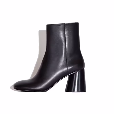 (W) Acne Studios Ankle Boots 'Black Calf Leather'