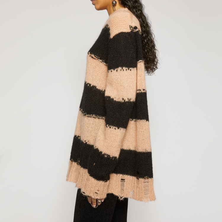 Purchase (W) Acne Studios Sweater Hitam Berbelang & Distressed. A60209-CHI