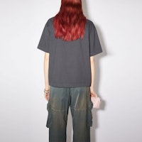 (W) 아크네 스튜디오 FW21 블랙 로고 레터 반팔 티셔츠. AL0135-900 Shop (W) 아크네 스튜디오 FW21 블랙 로고 레터 반팔 티셔츠. AL0135-900