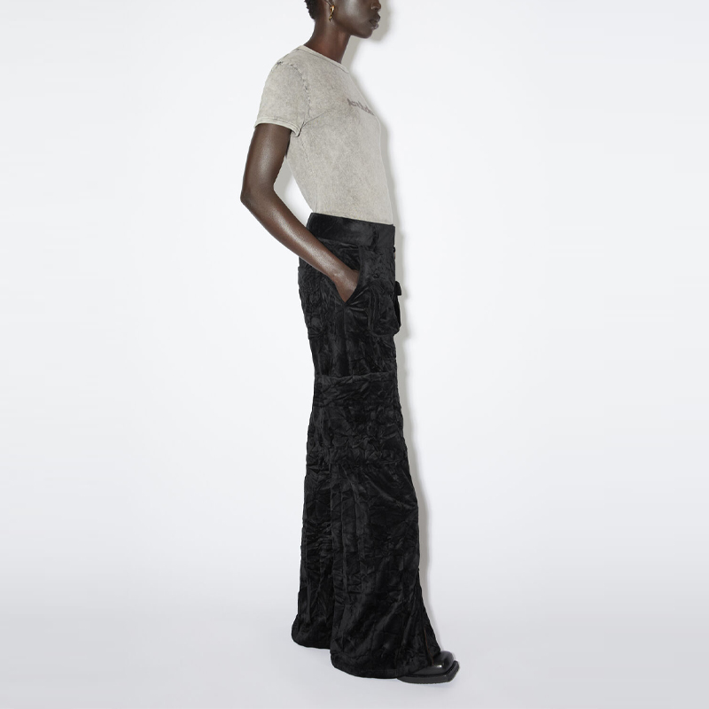 Purchase (W) Pantalones Cargo con Cremallera Arrugada Negros Acne Studios FW23. AK0719-900