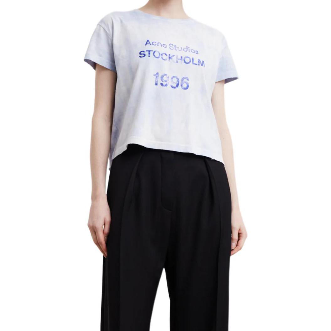 Shop (W) Acne Studios Baju-T Logo Gradient Crewneck Biru FW22. AL0285-AAV