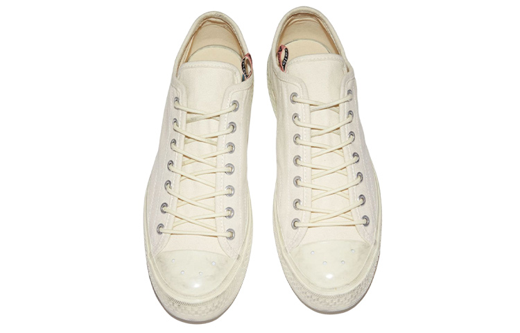 Lookbook (W) 아크네 스튜디오 베이지 디스트레스드 로우탑 스니커즈 AD0347-CGG