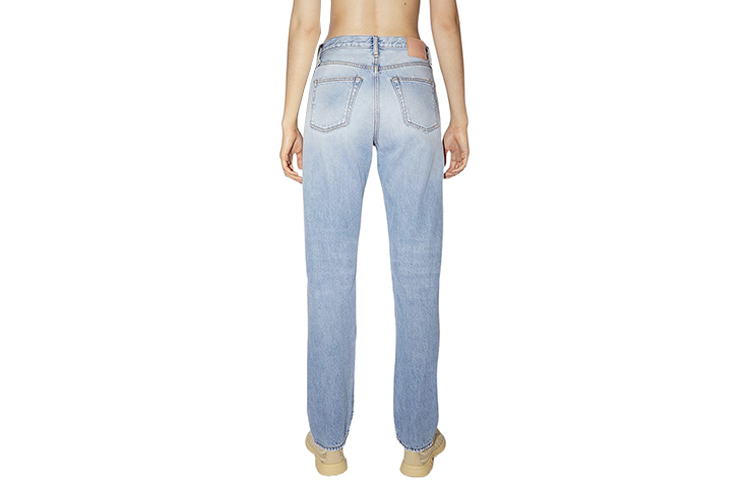 Lookbook (W) Acne Studios SS22 高腰做旧直筒牛仔裤 蓝色丹宁裤。 A00344-228
