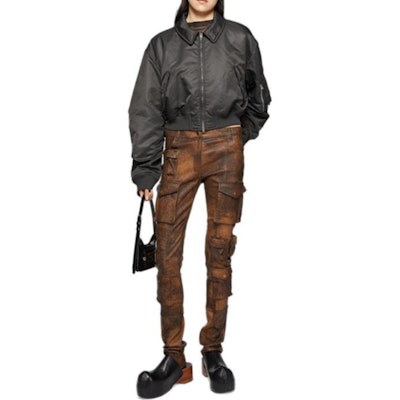 (W) Acne Studios SS24 Jaket Biker Cropped Abu-abu Arang. A90603-AA2 Lookbook (W) Acne Studios SS24 Jaket Biker Cropped Abu-abu Arang. A90603-AA2