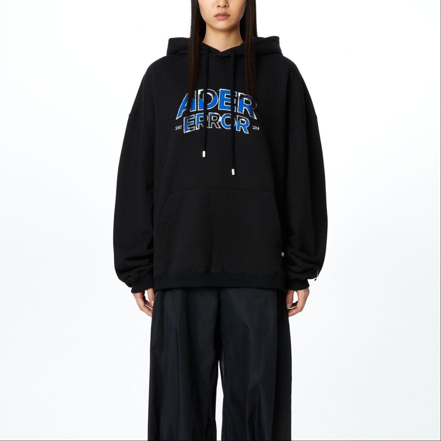 Shop (W) Hoodie ADER ERROR Cetakan Huruf Poket Kanggaru Warna Hitam. BMADFWHD0103BK