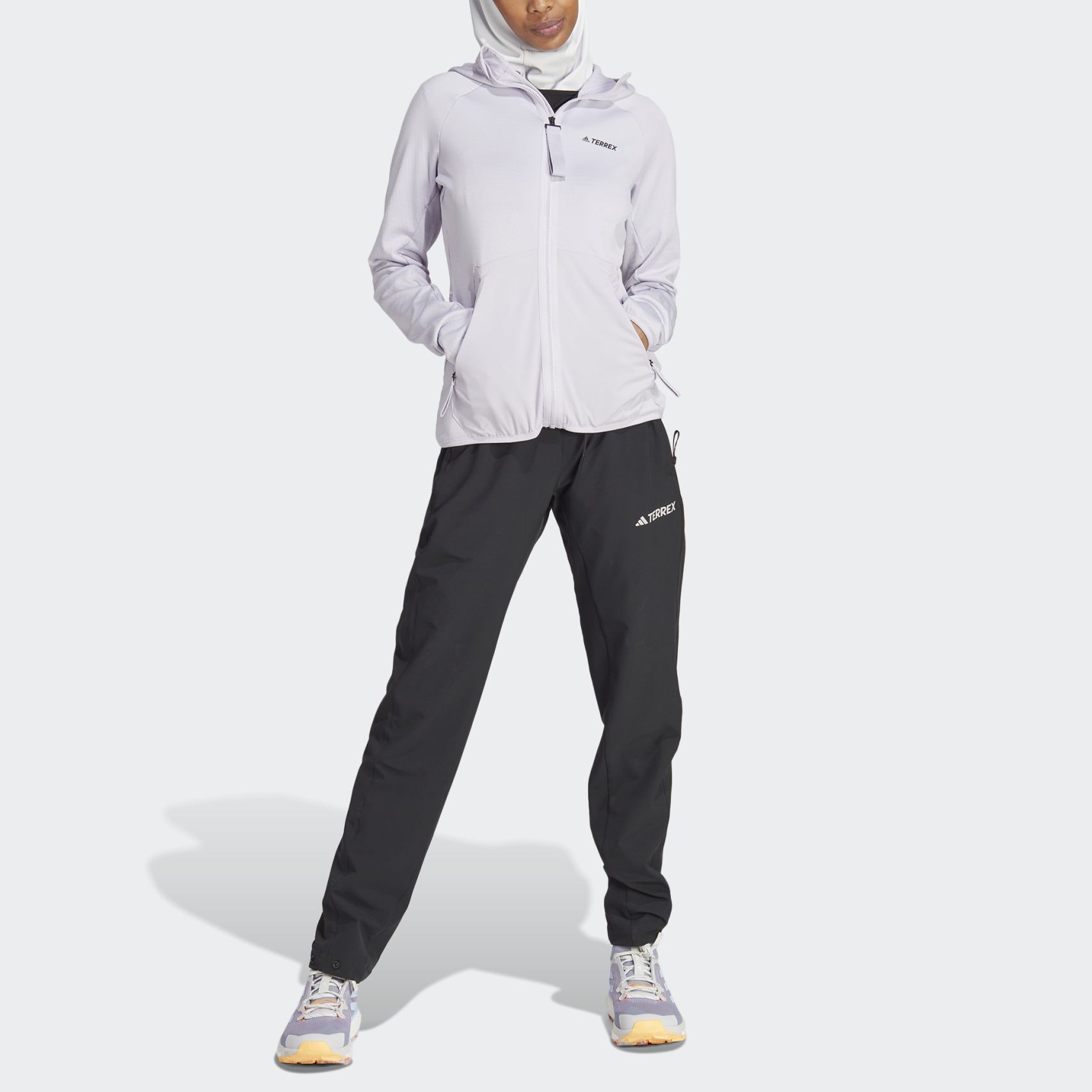 Lookbook (Women) adidas  Black Logo Straight-Leg Elastic Waist Casual Pants HN2951