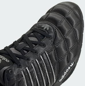 (W) アディダス アディレーサー ロー スニーカー コアブラック/シルバーメタリック JS0286 Cheap (W) アディダス アディレーサー ロー スニーカー コアブラック/シルバーメタリック JS0286