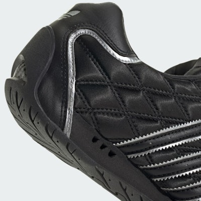 (Women) Adidas Adi Racer Lo sneakers Core Black/Core Black/Silver Metallic JS0286 1