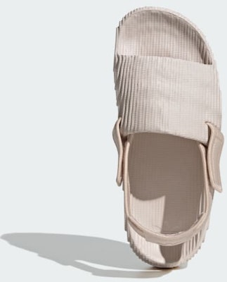 (Women) adidas Adilette 22 XLG 'Putty Mauve' IE5651 Lookbook (Women) adidas Adilette 22 XLG 'Putty Mauve' IE5651