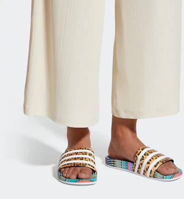 (W) adidas Adilette 'Baile Brasileño' CM8223 Sizing (W) adidas Adilette 'Baile Brasileño' CM8223