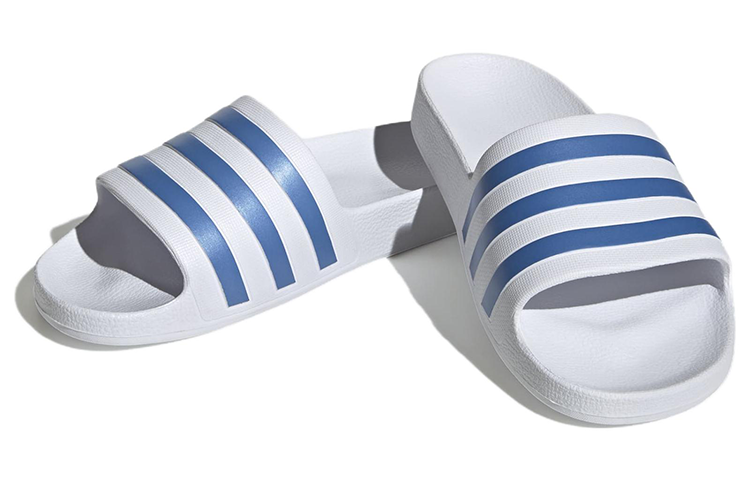 Lookbook （女性）adidas Adilette Aqua 拖鞋『白藍融合』HP6295