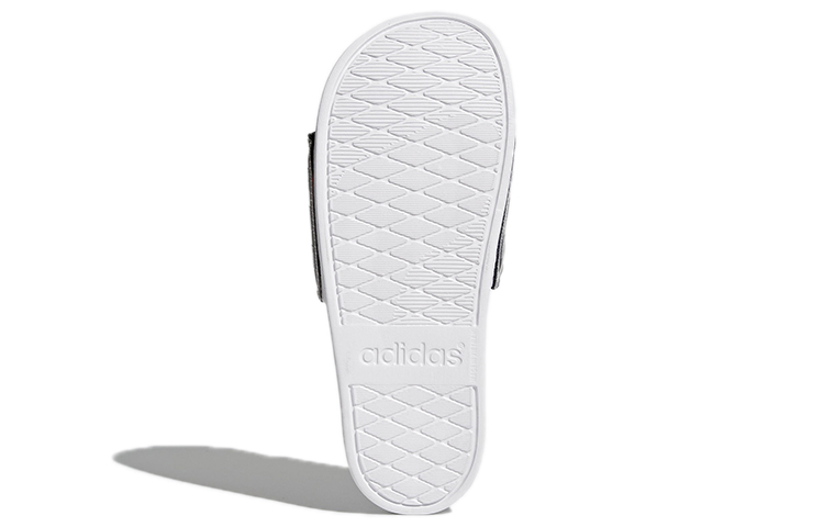 Details for (W) adidas Adilette Cloudfoam Plus ''Silberblau'' CG3411