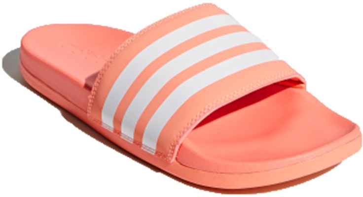 (W) 阿迪达斯 Adilette 舒适拖鞋 '白垩珊瑚' B43528 Lookbook (W) 阿迪达斯 Adilette 舒适拖鞋 '白垩珊瑚' B43528