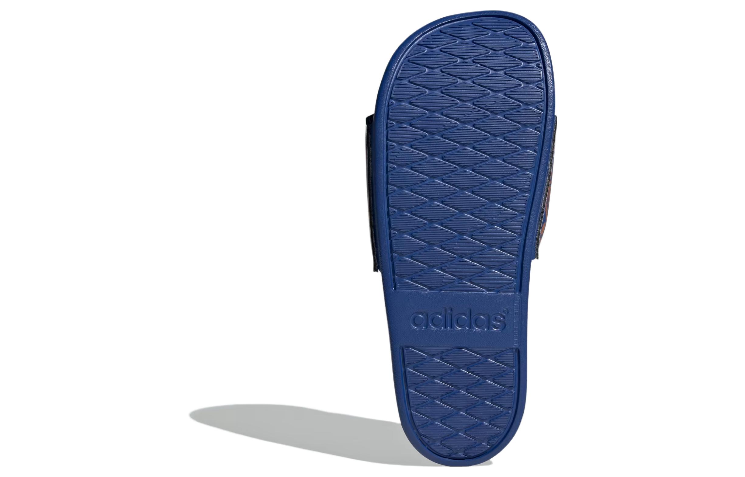 Shop （女款）adidas Adilette Comfort 拖鞋 '花卉 - 皇藍' IE4966