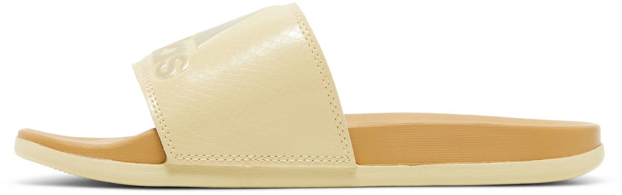 (Women) adidas Adilette Comfort Slide 'Sandy Beige' GZ5898 Lookbook (Women) adidas Adilette Comfort Slide 'Sandy Beige' GZ5898