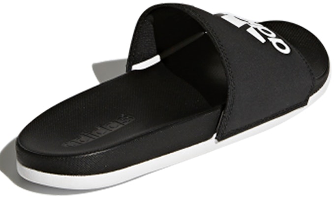 (W) adidas Adilette Comfort Slides Hitam/Putih CG3427 Lookbook (W) adidas Adilette Comfort Slides Hitam/Putih CG3427