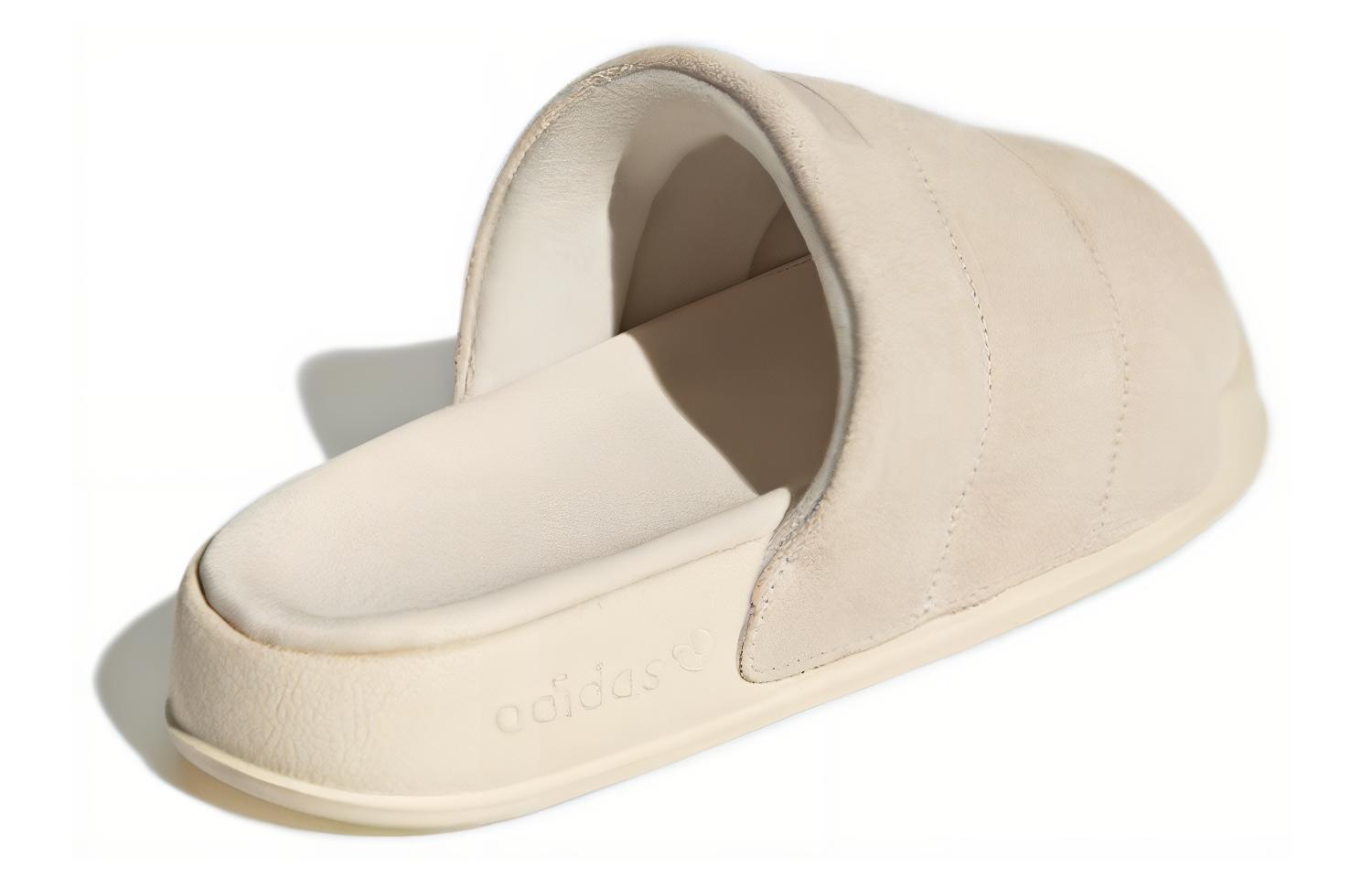 Shop (W) アディレッタ エッセンシャル "ワンダーホワイト" IE9648