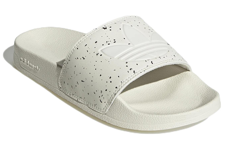 Lookbook adidas originals Adilette Lite 滑鞋 休閒運動拖鞋 女款 象牙白